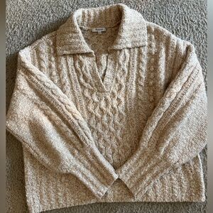Madewell V-Neck Cable Knit Sweater in Tan